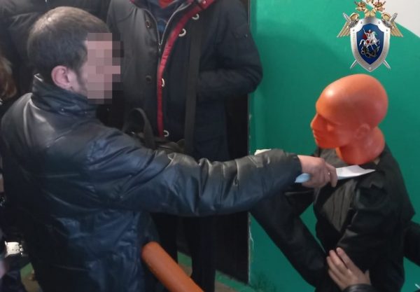 Житель Дзержинска напал с ножом на знакомого из-за меню праздничного стола