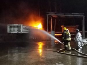 Стали известны подробности пожара в промзоне Дзержинска