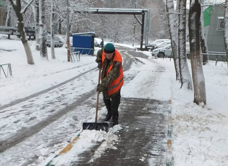 Обрушившийся снегопад увеличил загруженность коммунальных служб