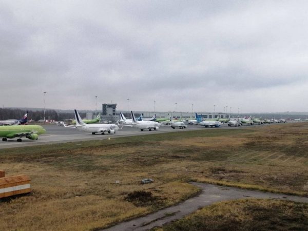 Авиакомпании оштрафовали за нарушение прав пассажиров во время коллапса в Стригино в ноябре
