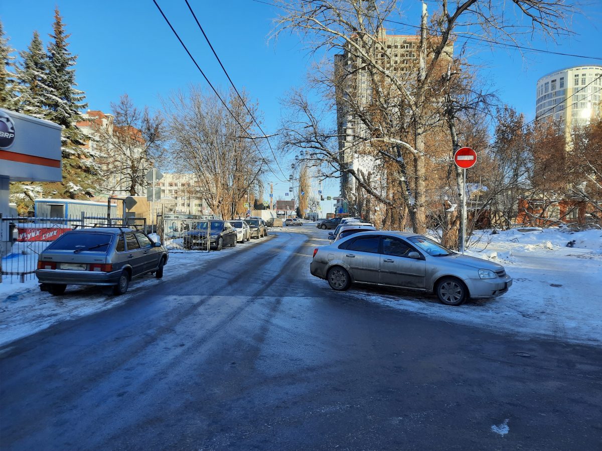 На местном проезде Сенной площади в Нижнем Новгороде ввели одностороннее движение