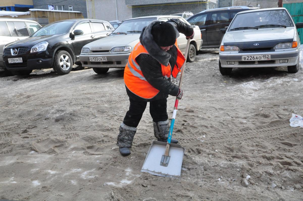В Нижнем Новгороде достаточно дворников, чтобы справиться со снегопадами