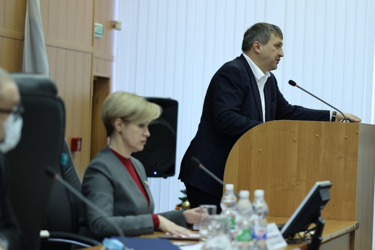 Глава Дзержинска Иван Носков представил отчет о выполнении национальных проектов за 2021 год