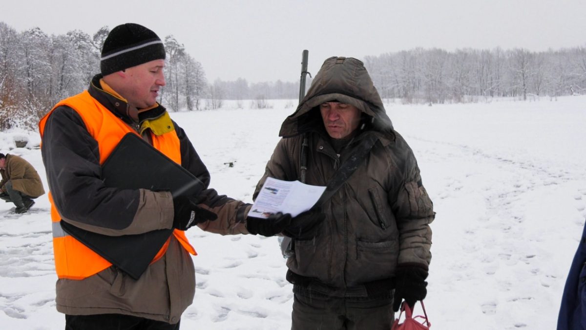 Рыбаков в Дзержинске предупредили об опасности тонкого льда
