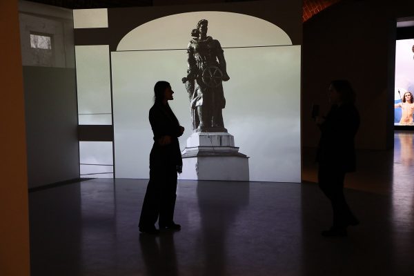 Инверсия искусства: смотрим, как прошло открытие выставки лауреатов премии Кандинского