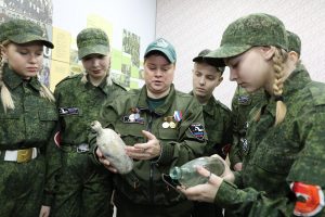В споре со временем: школьники из отряда «Феникс» восстановили более 30 имён погибших солдат