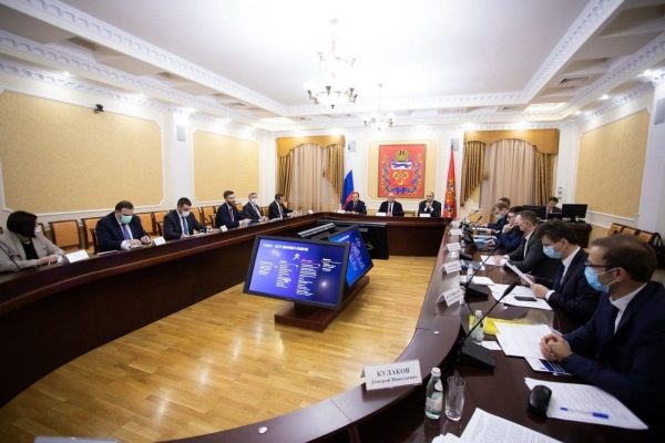 Дмитрий Чернышенко и Игорь Комаров провели совещание по социально-экономическому развитию Оренбуржья