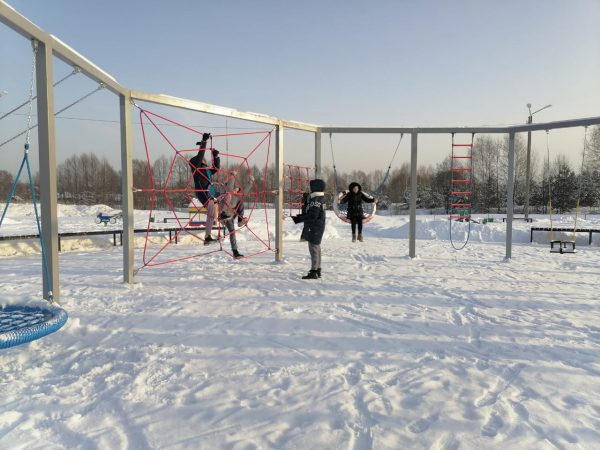 В городском округе Выкса появилась многофункциональная спортивная площадка по проекту «Вам решать!»