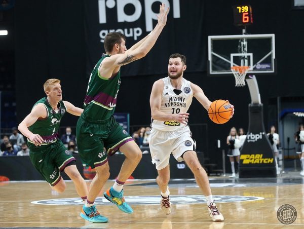 Баскетболисты «Нижнего Новгорода» проиграли на выезде испанской «Уникахе»