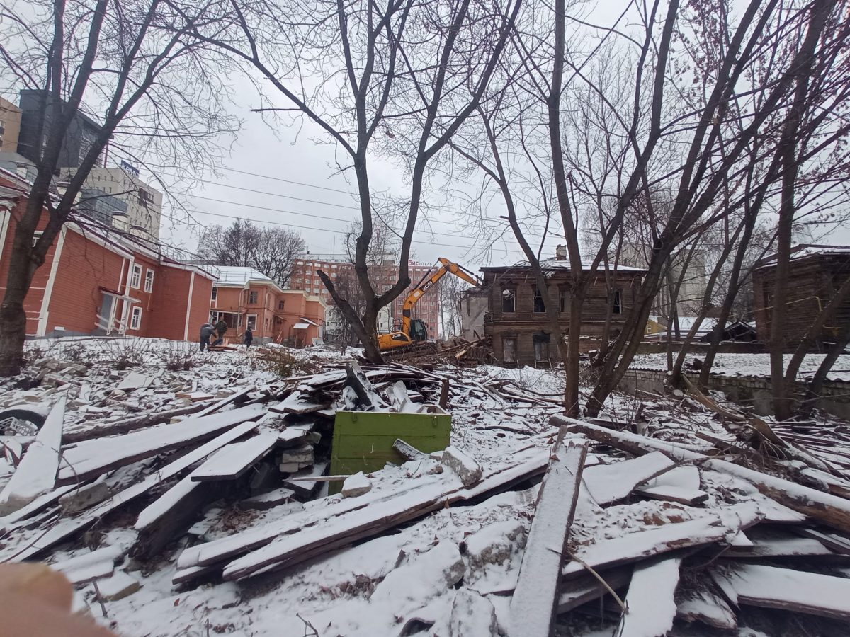 Аварийный дом снесли в квартале 1833 Нижнего Новгорода