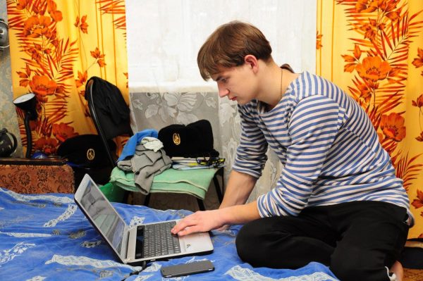 Разбираемся, зачем добровольно блокировать интернет