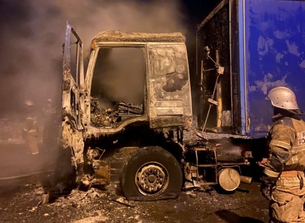 Грузовик загорелся на трассе М‑7 около Дзержинска