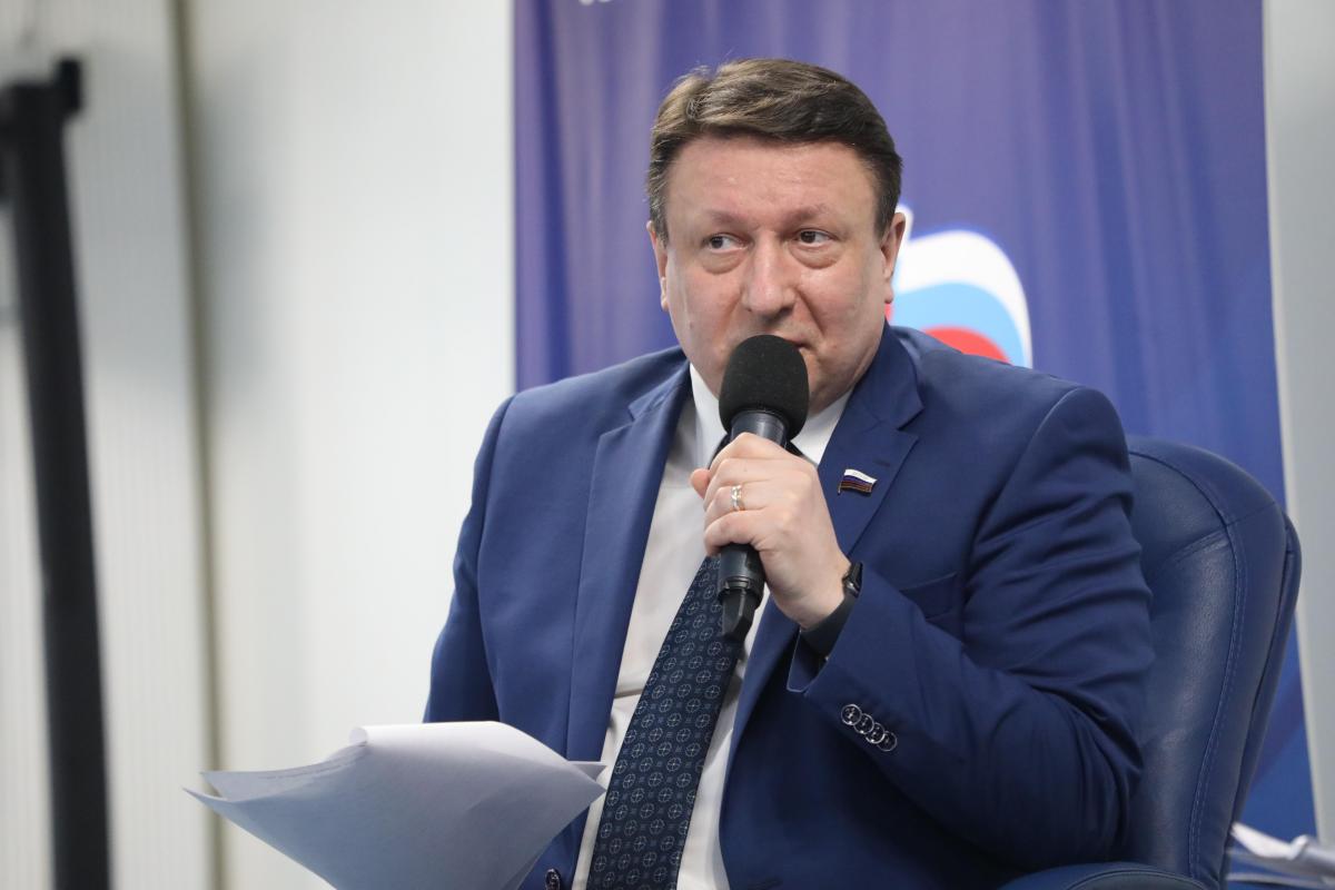 Олег Лавричев представил отчет о результатах деятельности городской Думы в 2021 году