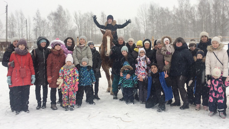 Нижегородцы организовали сбор, чтобы научить незрячих детей кататься на горных лыжах