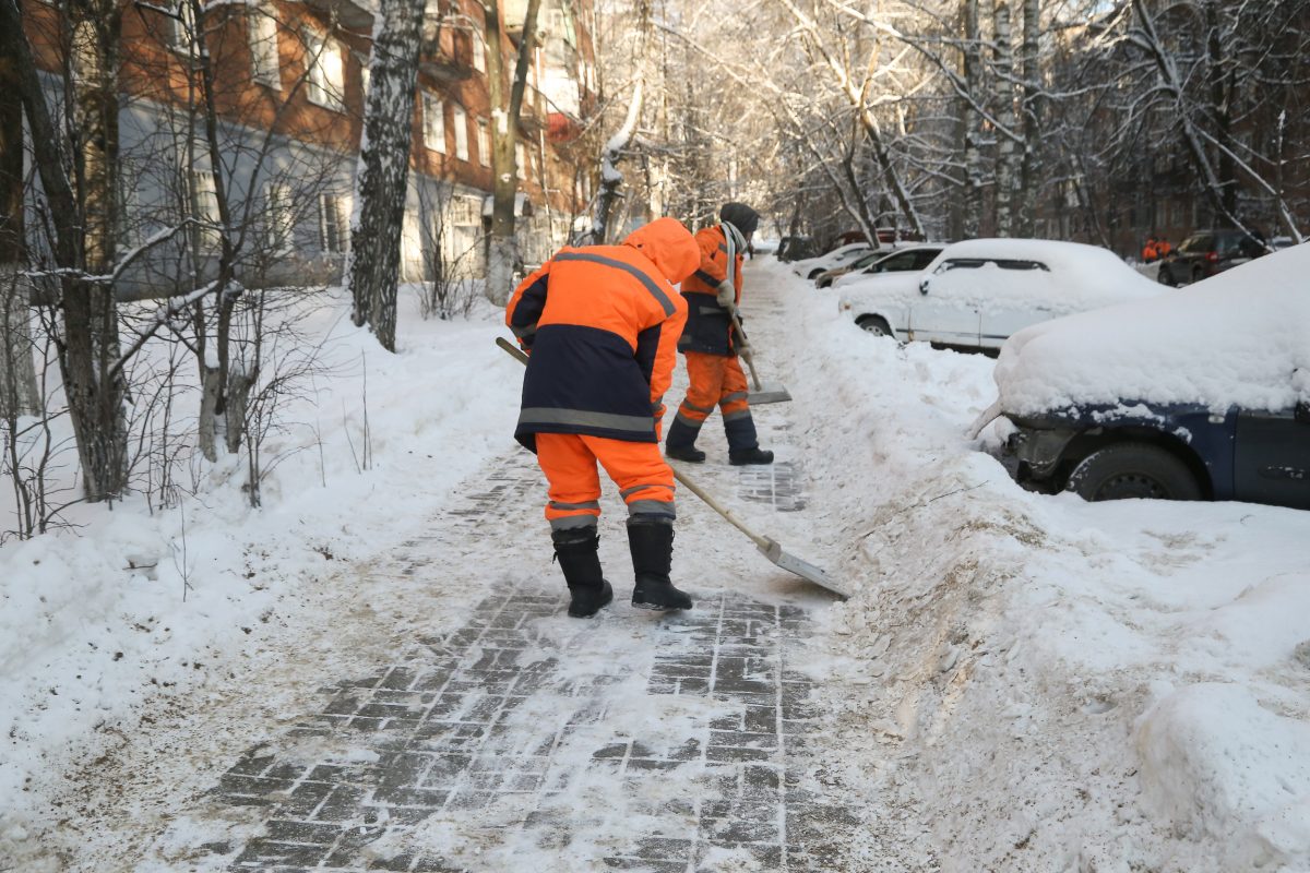 В Нижнем Новгороде оштрафуют ДУКи и ТСЖ за некачественную уборку снега