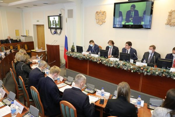 Вопросы внедрения цифровой маркировки продукции обсудили на&nbsp;выездном заседании комитета Совета Федерации в&nbsp;Нижегородской области