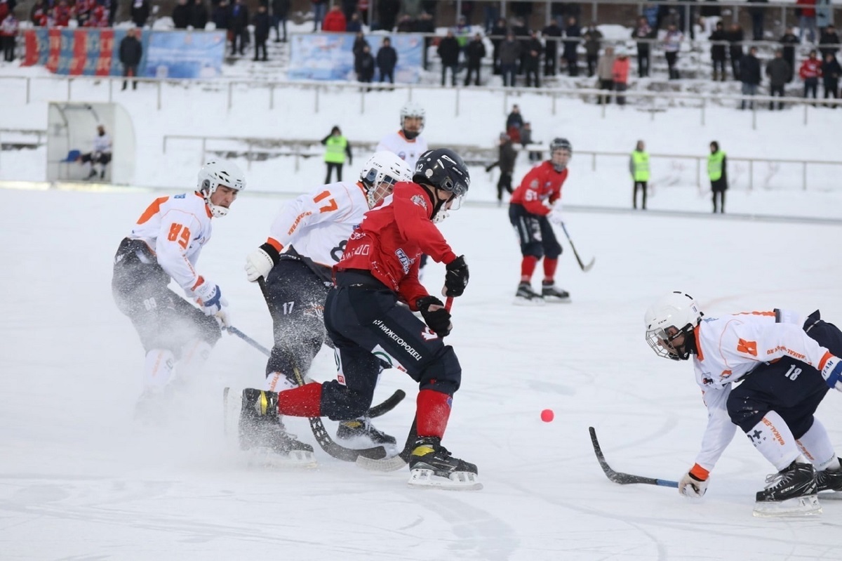Третье поражение подряд потерпели хоккеисты нижегородского «Старта»