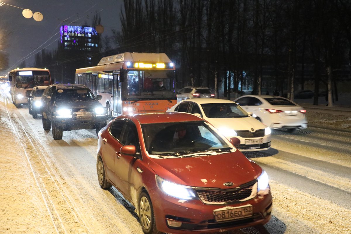 Пробки на Московском шоссе и площади Лядова. В Нижнем Новгороде — 10 баллов