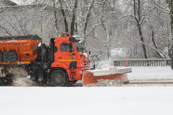 Более 28 тысяч кубометров снега вывезли с улиц Нижнего Новгорода за минувшие выходные