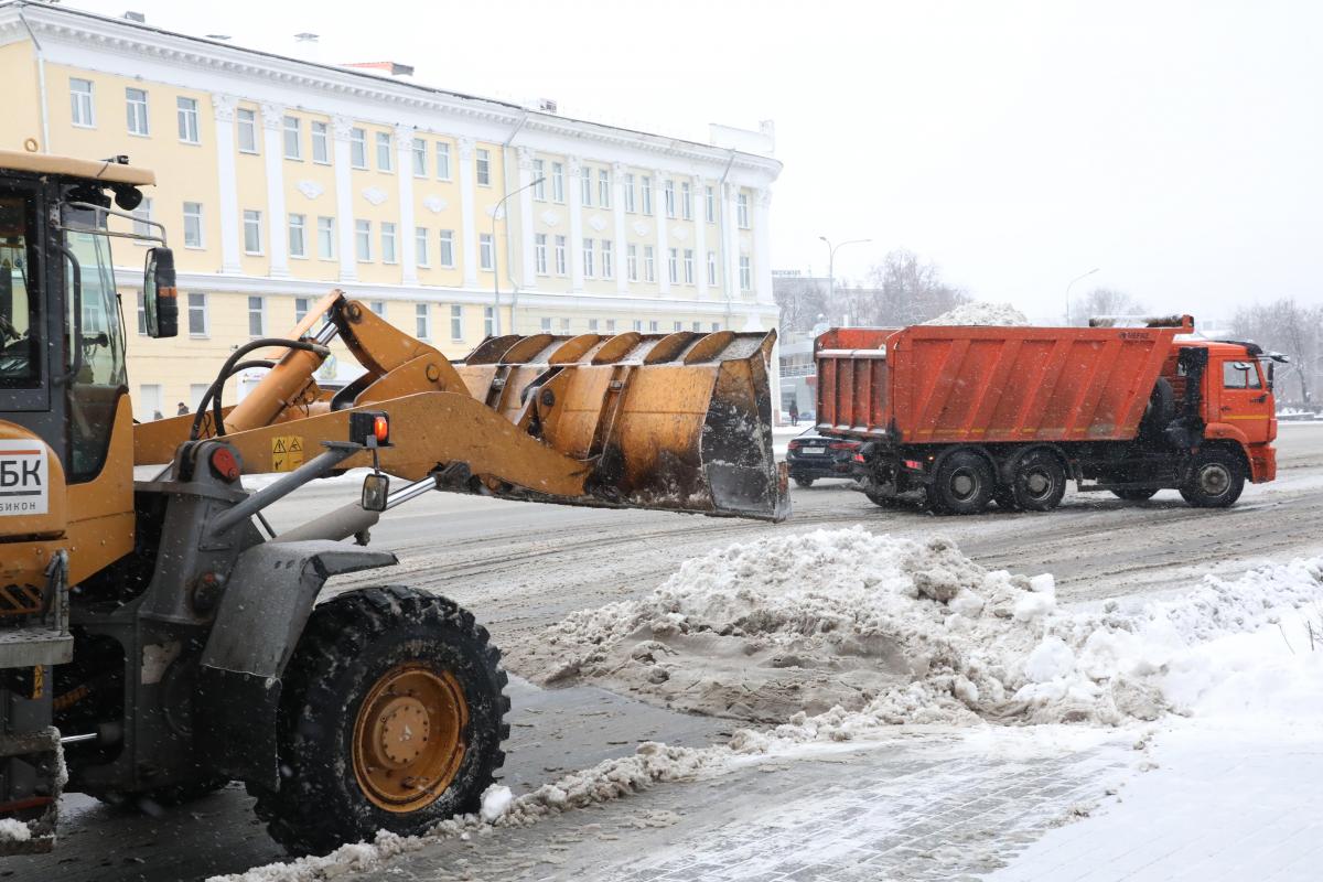 Почти 16 тысяч кубометров снега вывезли с улиц Нижнего Новгорода
