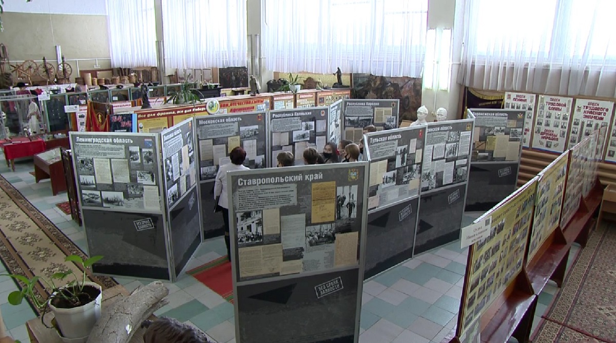 Выставка архивных документов «Без срока давности» открылась в Тонкинском районе