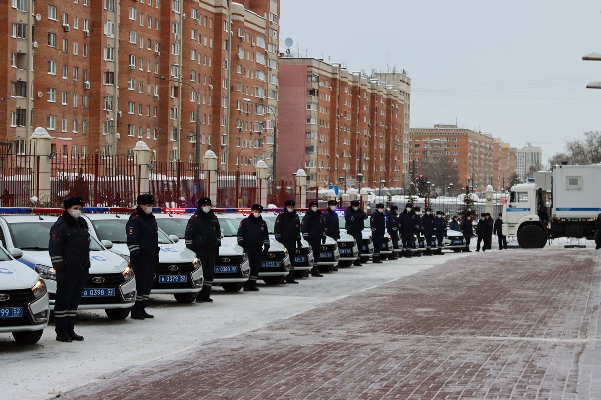 45 новых служебных автомобилей торжественно передали сотрудникам подразделений ГИБДД Нижегородской области