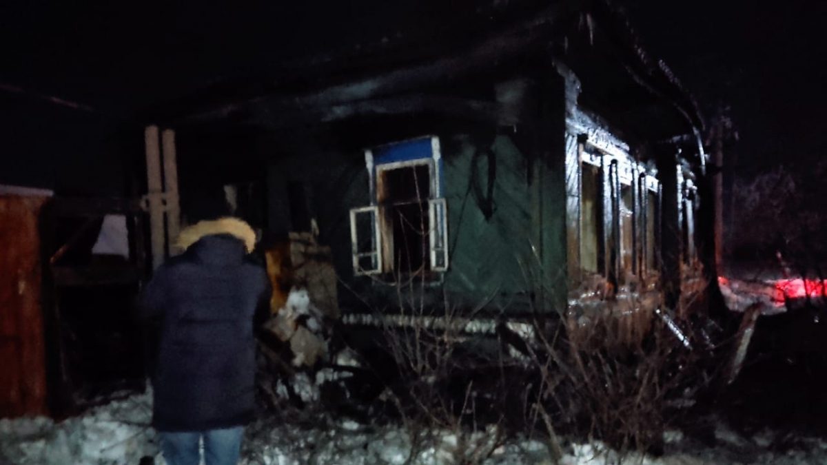 Мужчина погиб на пожаре в частном доме в Вознесенском районе