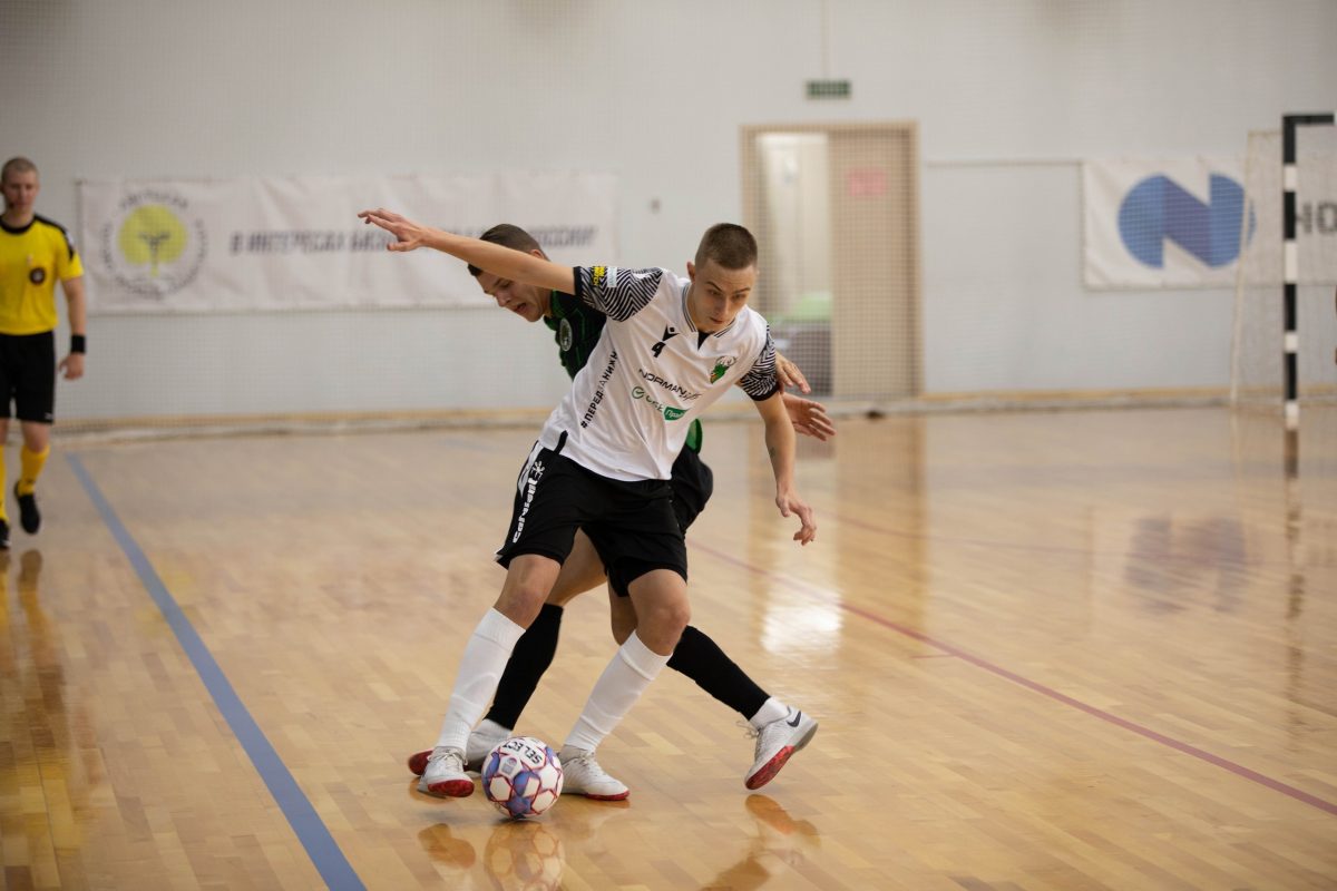 Мини-футбольный нижегородский клуб «Норман» добился ничьей в Саратове