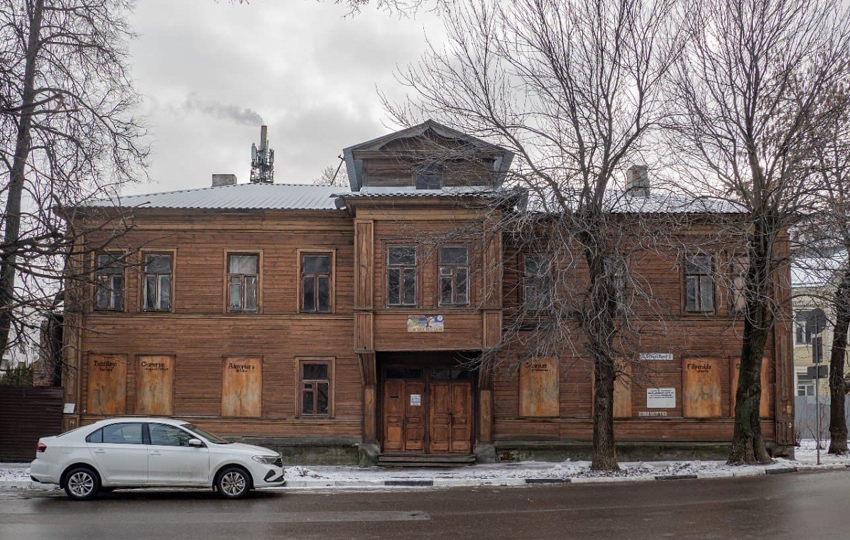 Три объекта культурного наследия планируют реставрировать в нижегородском квартале церкви Трех Святителей