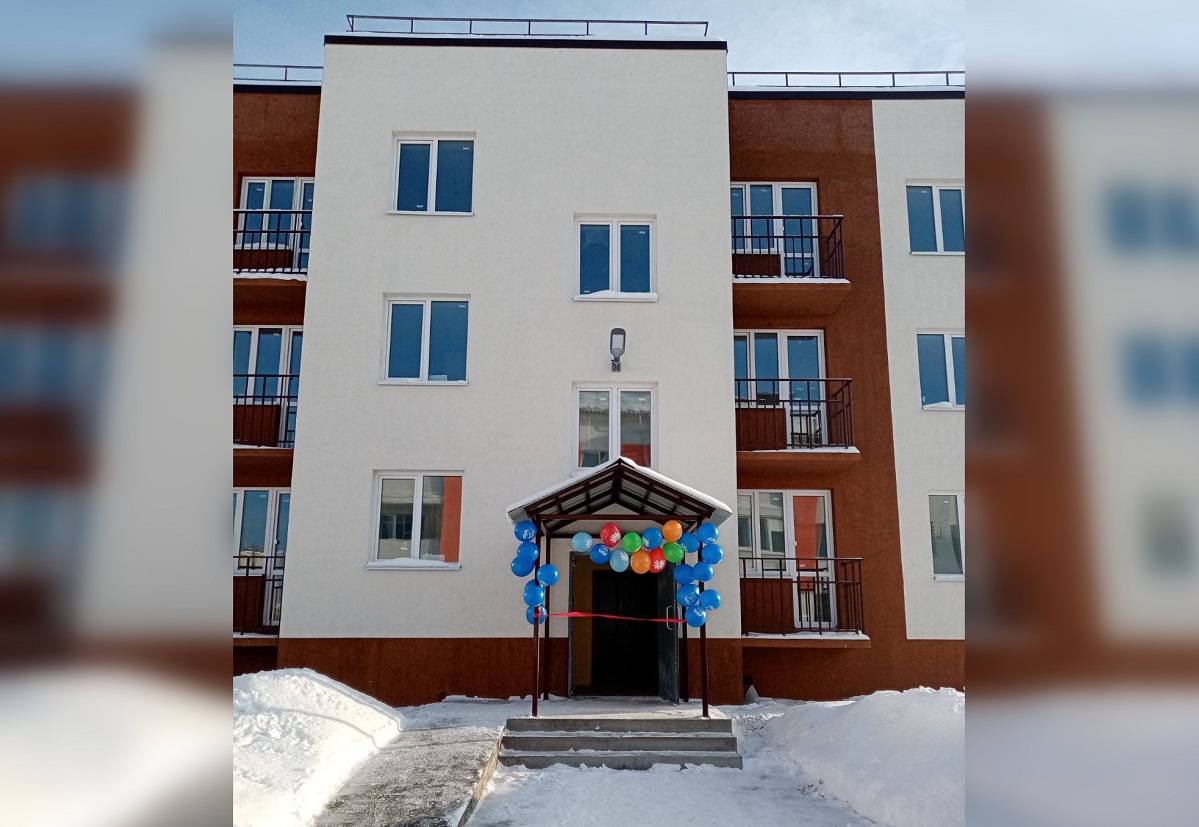 12 семей Володарска в Нижегородской области получили новые квартиры