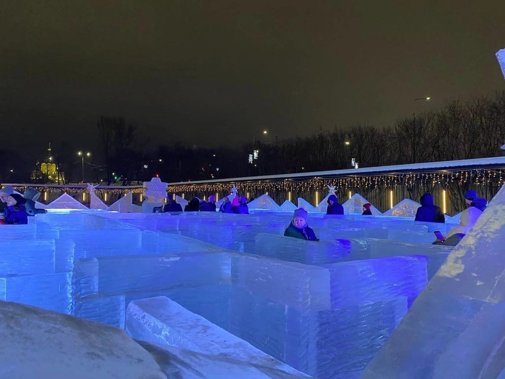 Лабиринт изо льда появился на Нижегородской ярмарке