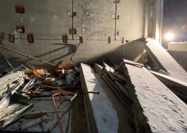 Уголовное дело возбудили из-за смерти рабочего после обрушения плиты