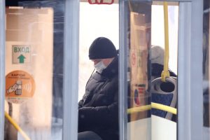 Выпал из автобуса отсудил компенсацию