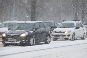 Пробки в 9 баллов образовались в Нижнем Новгородев в первый рабочий день января
