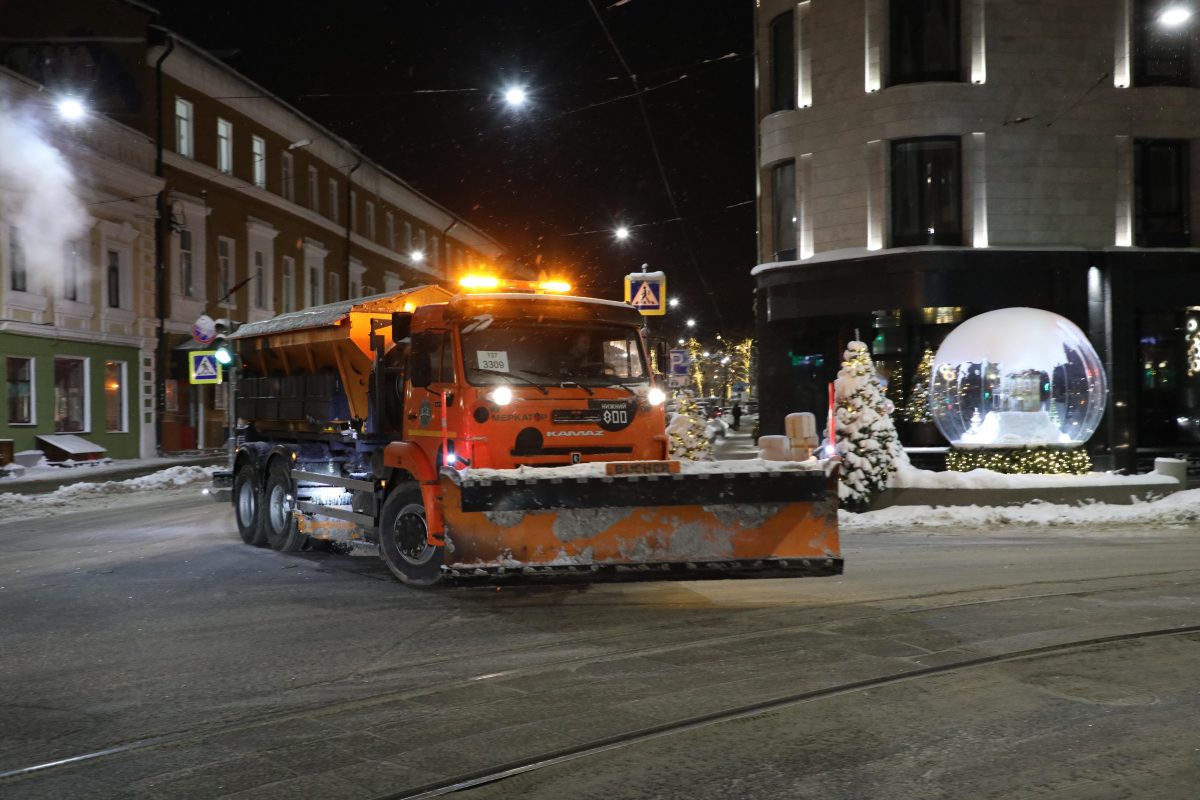 С улиц Нижнего Новгорода вывезли более 180 тысяч кубометров снега за прошедшую неделю