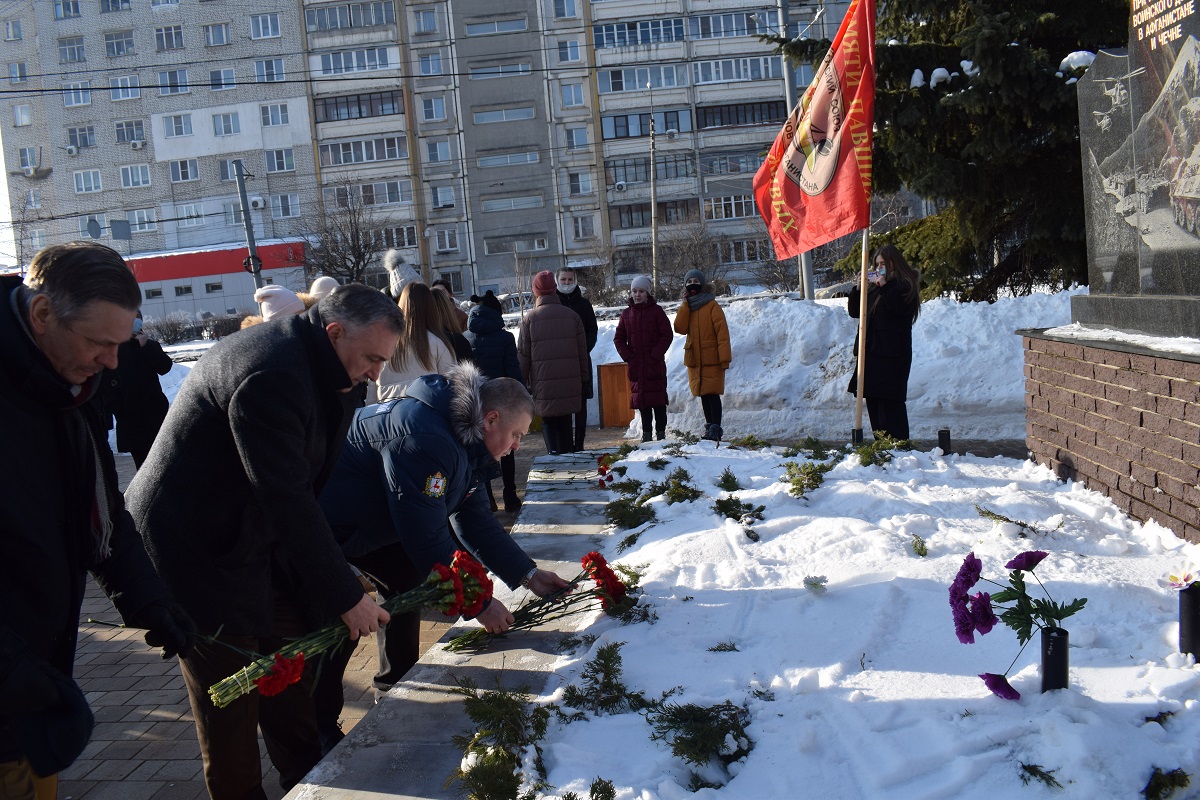 Митинг и «Урок мужества», посвященные Дню воинов-интернационалистов, прошли в Нижнем Новгороде
