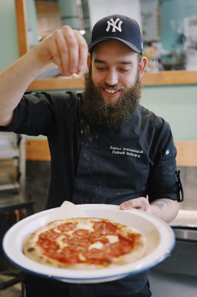 В своем Instagram-блоге обладатель "черного пояса по пицце" делится уникальными рецептами