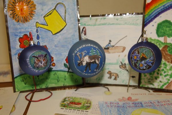 В Нижегородском областном информационном центре подвели итоги конкурса детских поделок из пластика