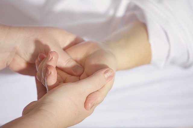 Как определить возможность инсульта по пальцам рук