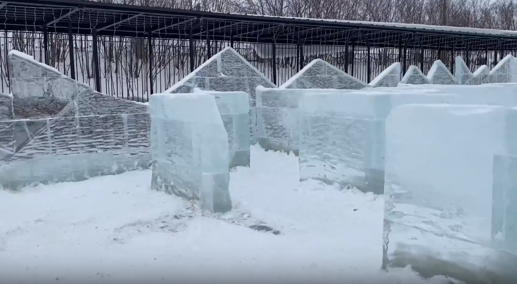 Полиция задержала вандалов, сломавших ледяной лабиринт на Нижегородской ярмарке