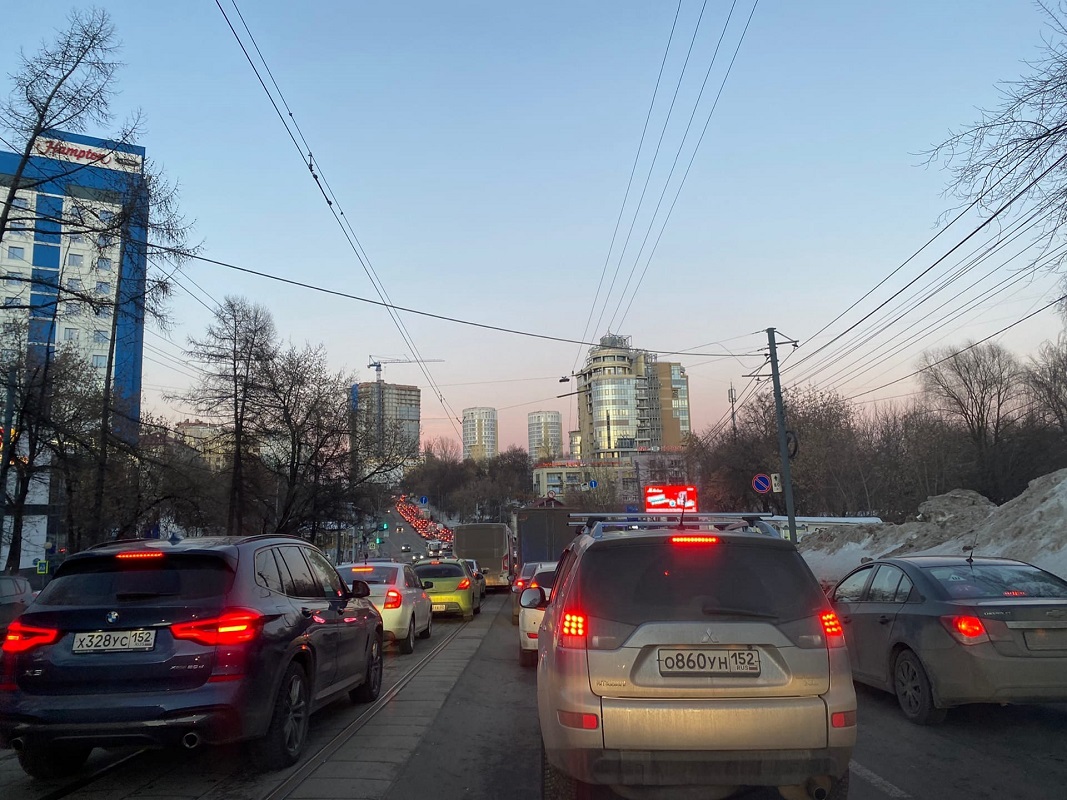 9‑балльные пробки сковали Нижний Новгород вечером 5 апреля