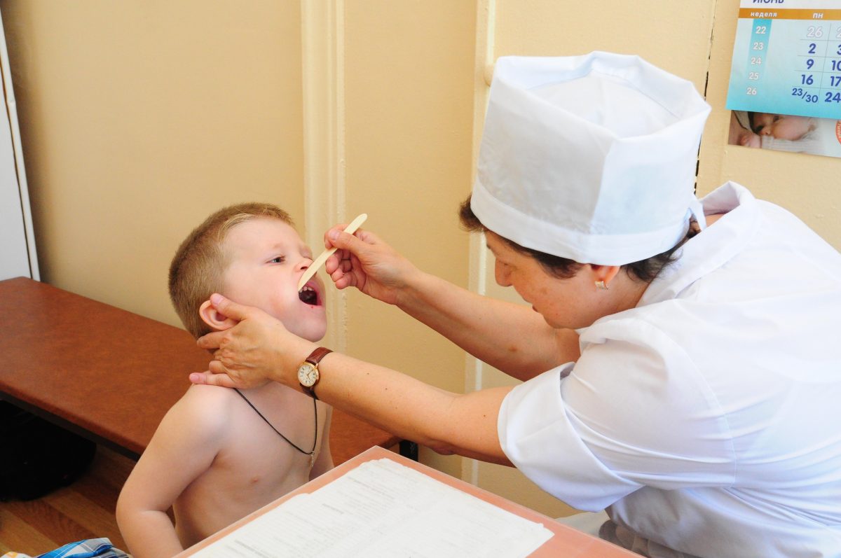 По 1900 вызовов врачей на дом в январе получили нижегородские детские поликлиники