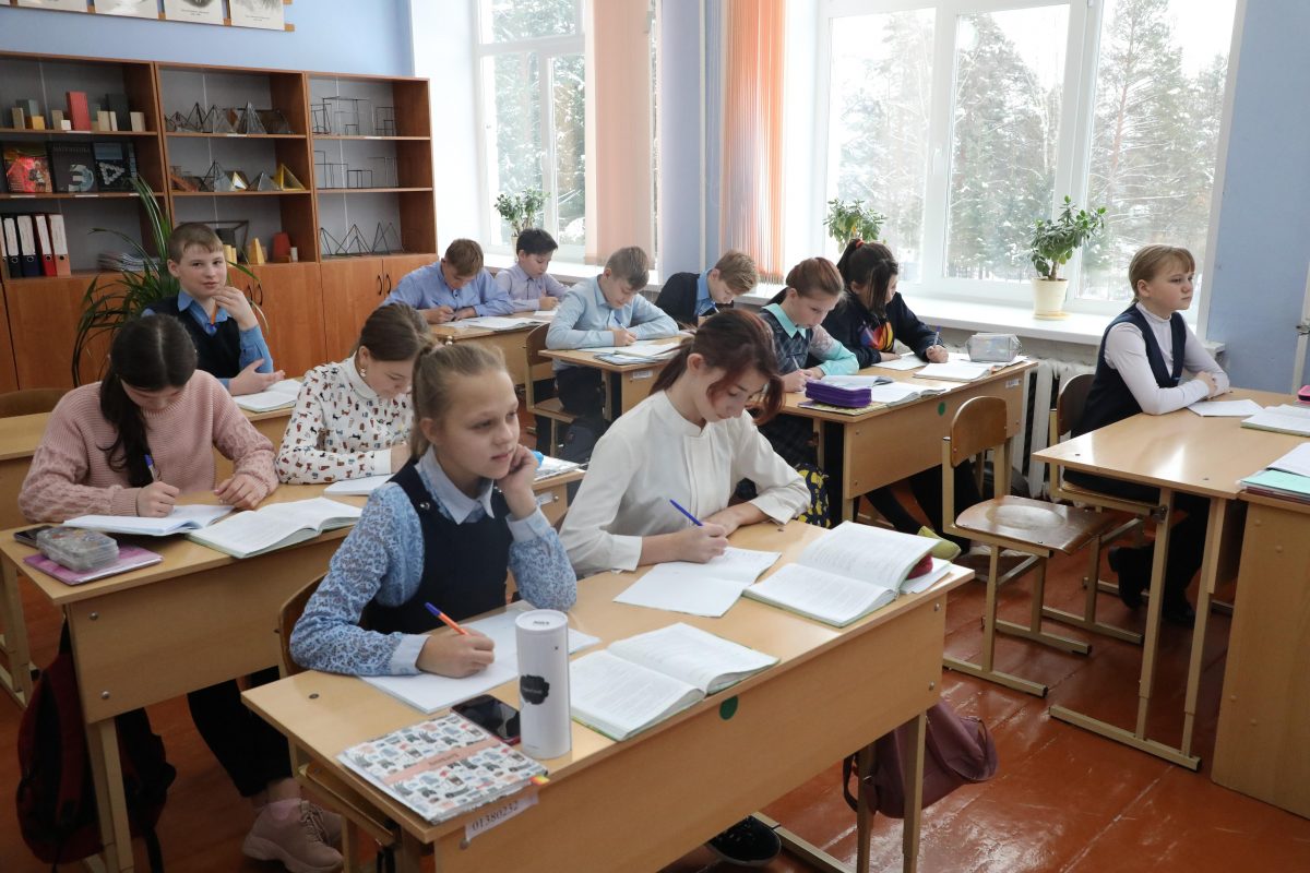 84% нижегородских родителей выступают против исключения английского языка из школьной программы