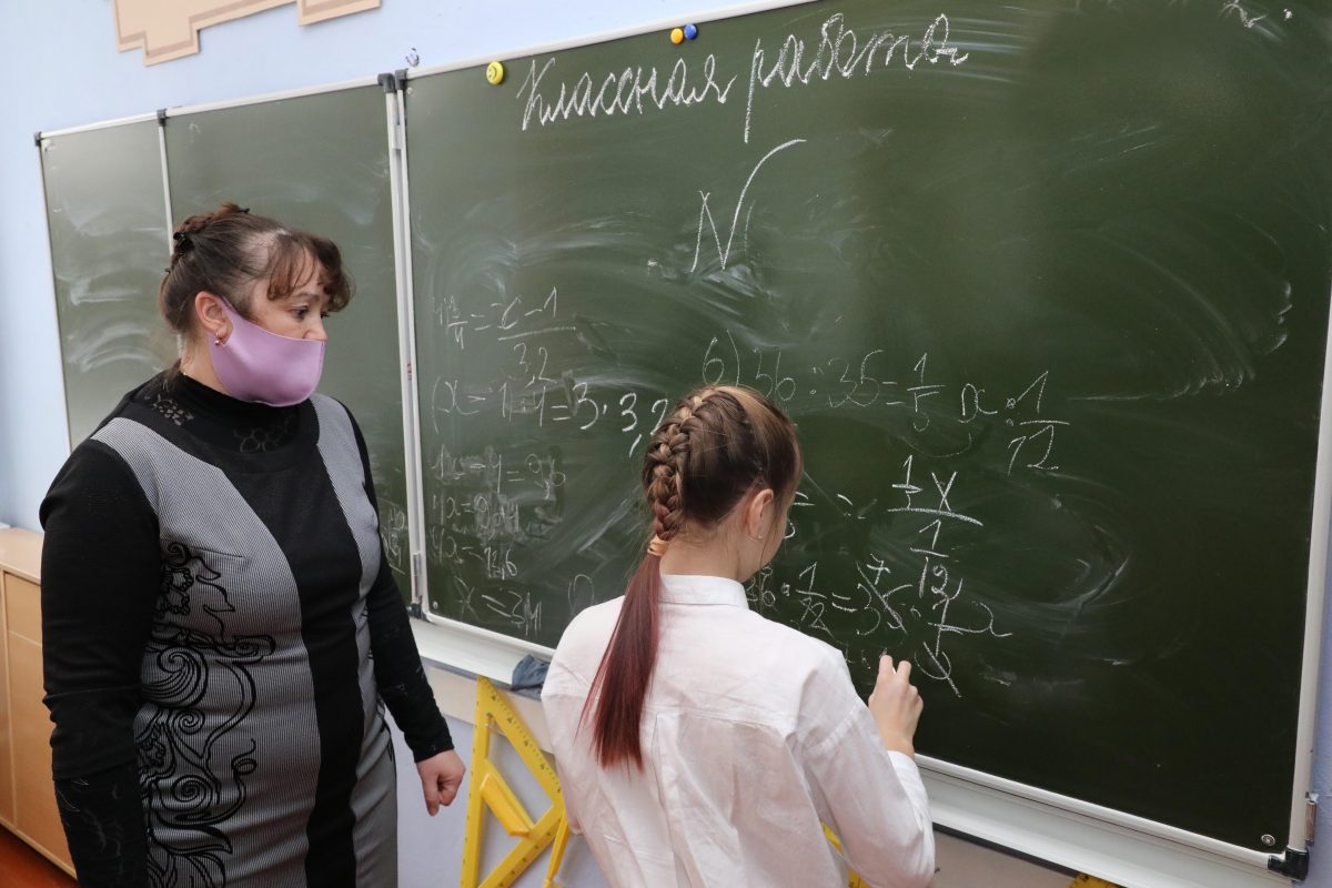 Новая система оплаты труда учителей стартует в Нижегородской области с 1 сентября