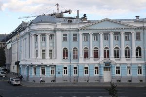 Фасад корпуса ПИМУ на площади Минина и Пожарского отреставрируют до 2027&nbsp;года