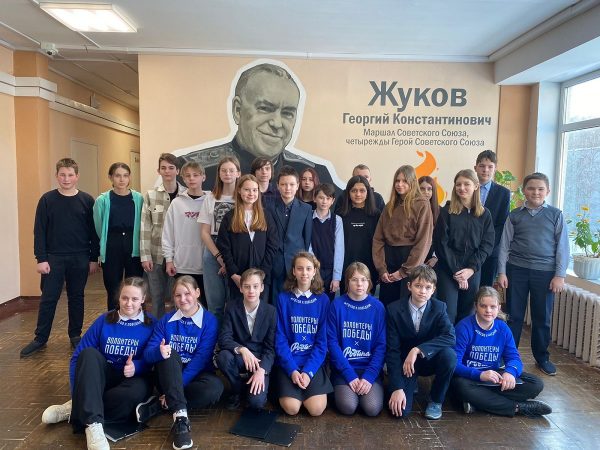 В&nbsp;школе №32 в Нижнем Новгороде появились граффити с&nbsp;портретом маршала Победы Георгия Жукова