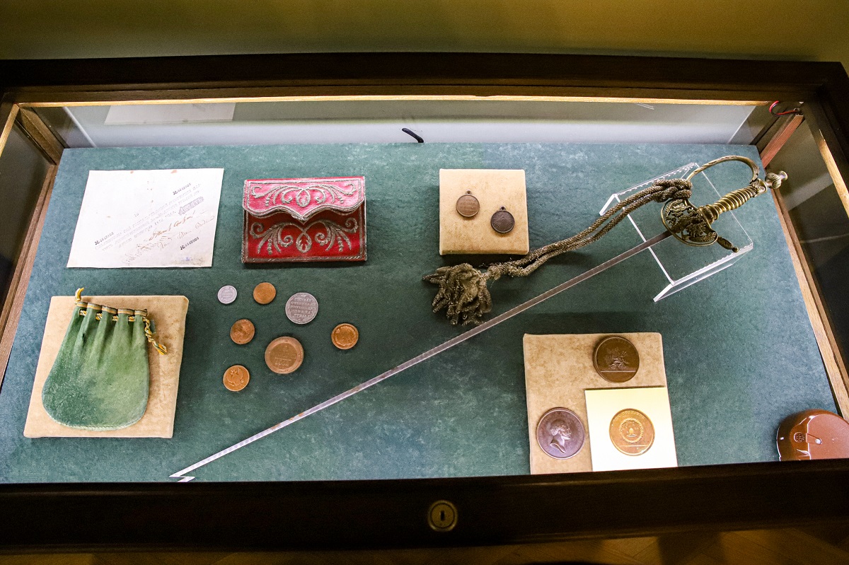 Многих предметов, представленных на выставке, посетители музея еще не видели