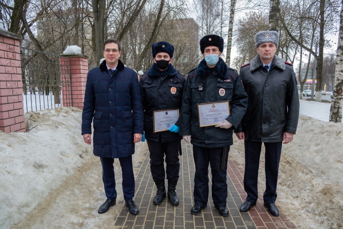 Мэр Нижнего Новгорода поблагодарил полицейских, задержавших нарушителей за рисунки на фасадах