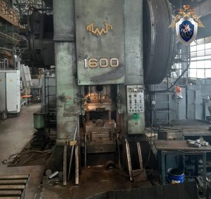 Следователи проверят обстоятельства травмирования рабочего на предприятии в Борском районе