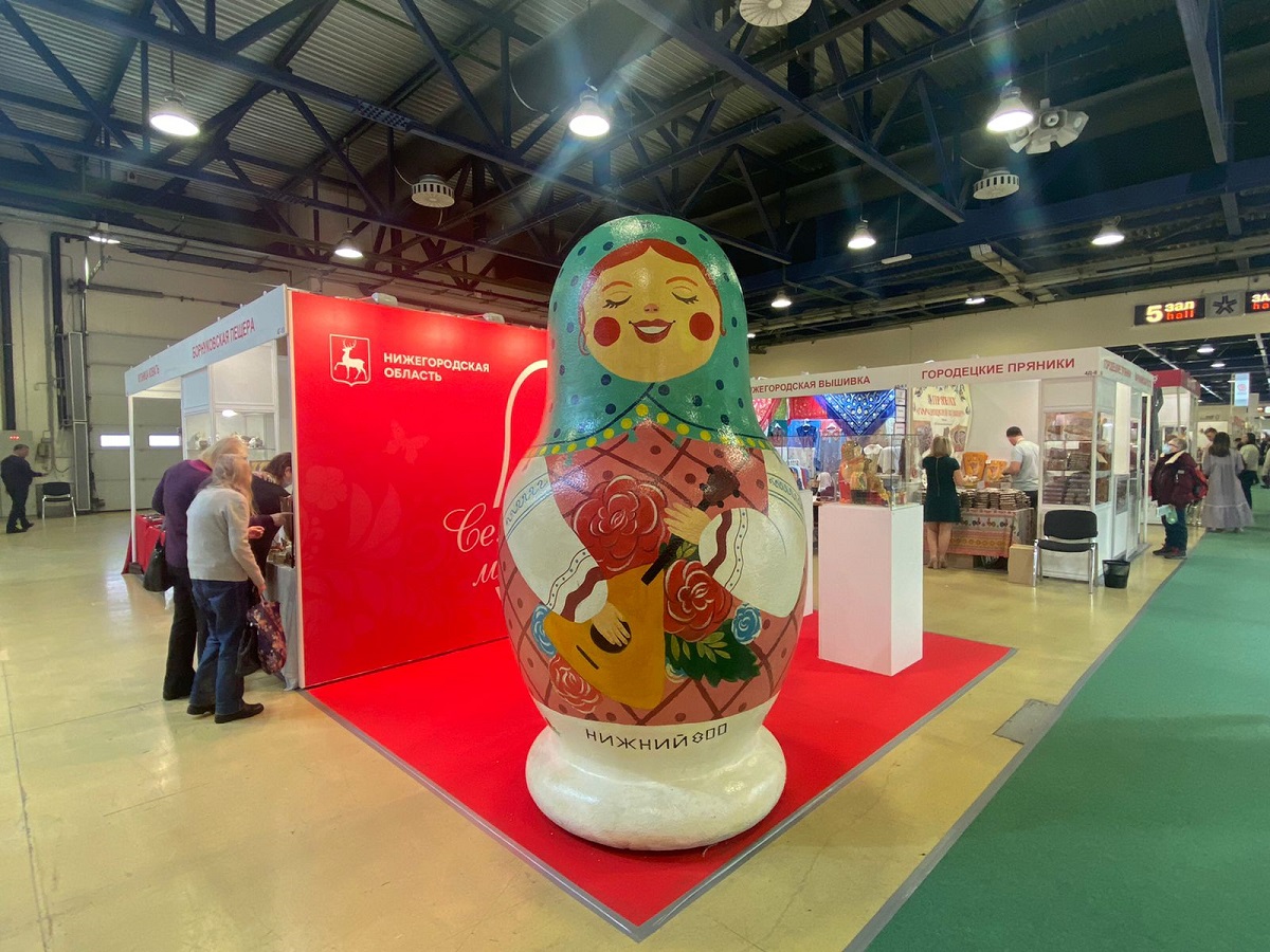 Предприятия НХП Нижегородской области представляют свою продукцию на выставке «Ладья-2022. Весенняя фантазия» в Москве